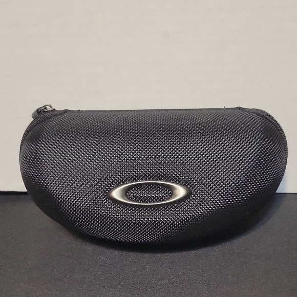 Oakley Other - Oakley Black Textured Hard Shell Sunglasses Case